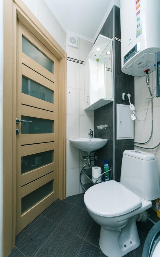 Apartment On Sevastopolska Square Kiev Exterior foto